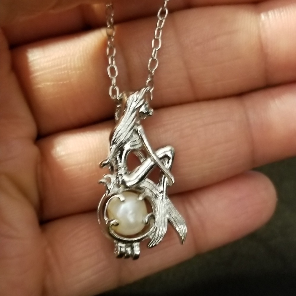 Mermaid Pendant - Picture 2 of 2